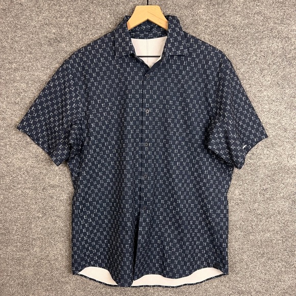 Lululemon Men's Button Down Short Sleeve Shirt, Athletic Fit, Patterned XL - Picture 1 of 8